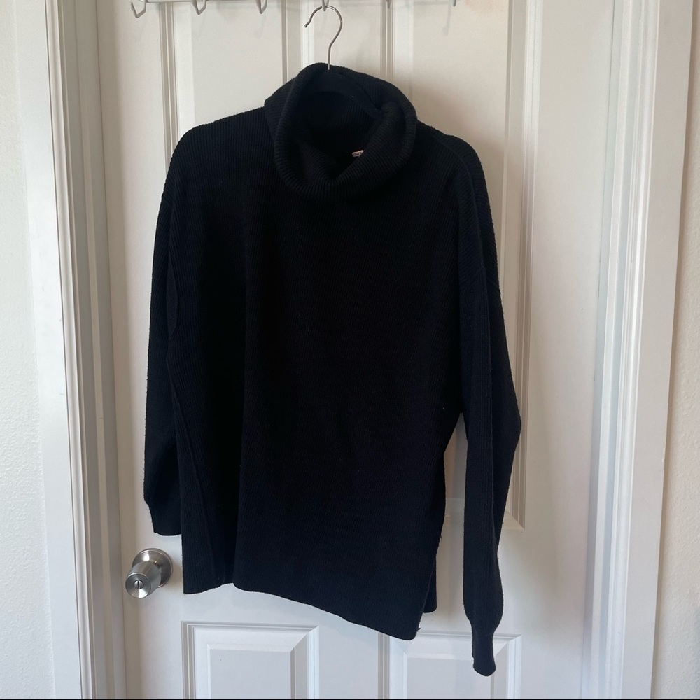 Free Softly Structured people black tunic turtleneck sweater S small